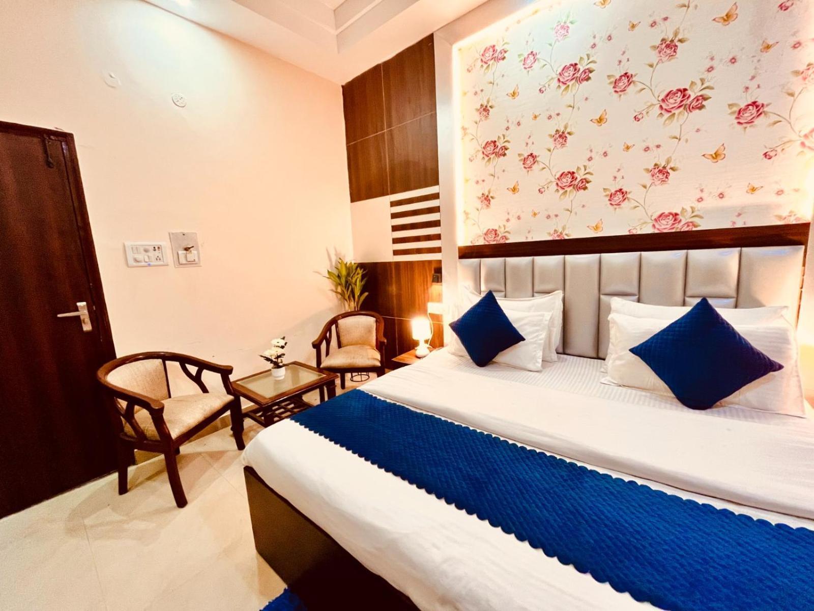 Hotel Ramawati Near Ganga Ghat Haridwar Exterior photo